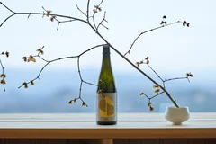 「山麓蔵」で醸す「S風の森」は地元産の飯米（食用米）の秋津穂を使う